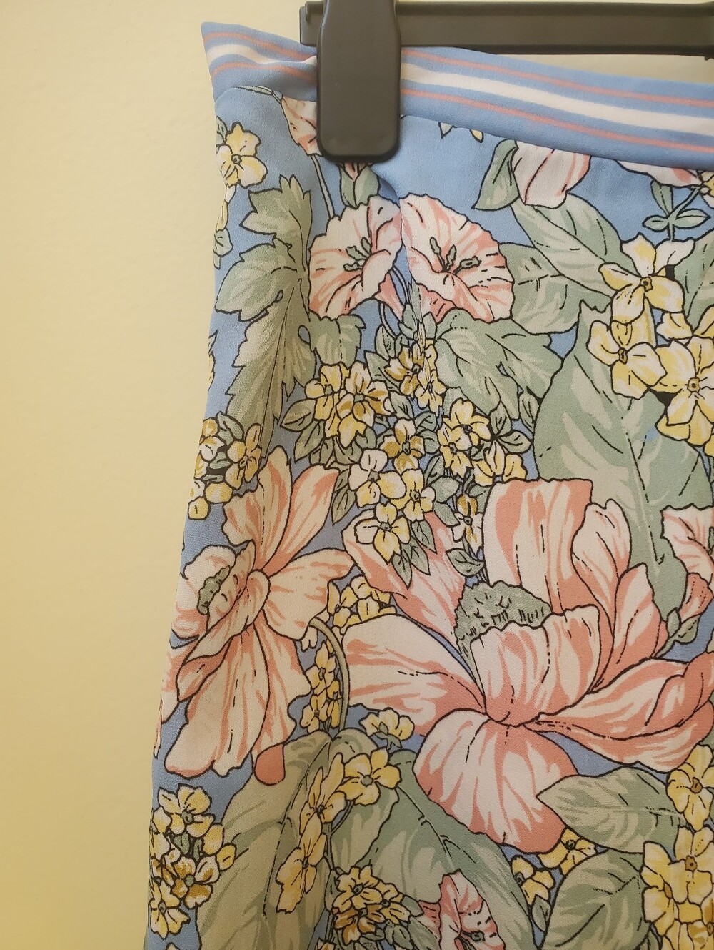 Max Studio Floral Maxi - Picture 4 of 6